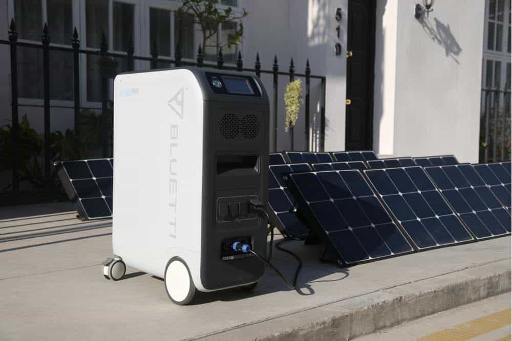 Meet The BLUETTI EP500: Giant 5100 Watt Hour Solar Battery That Allows You To Cut The Cord To The Electrical Grid