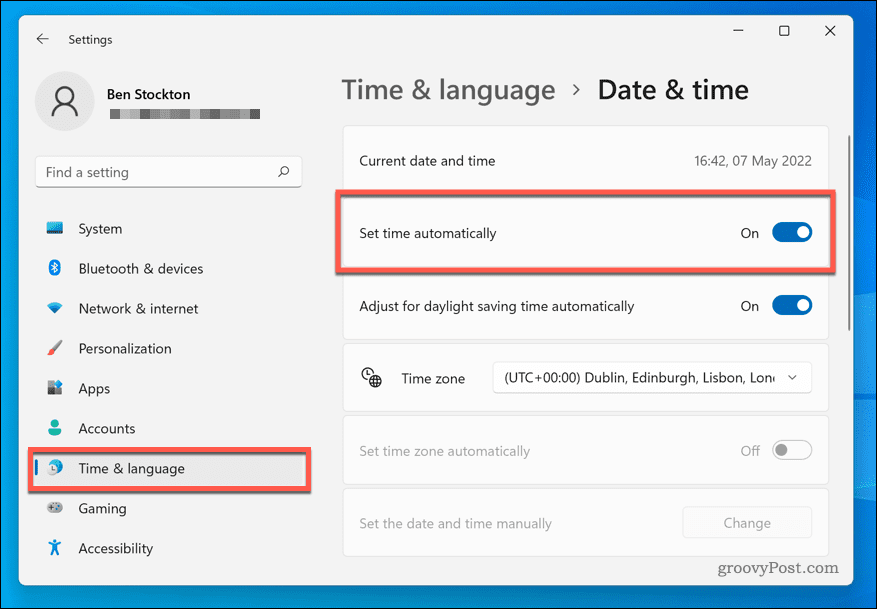 Setting time zone on Windows 11
