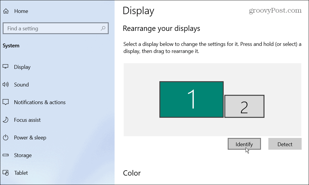 identify monitors windows 10